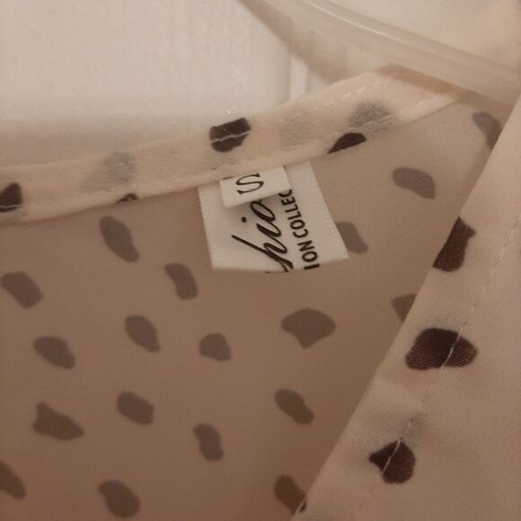 NWOT Ladies Size Small Beautiful Blouse 👚 - Picture 4 of 8